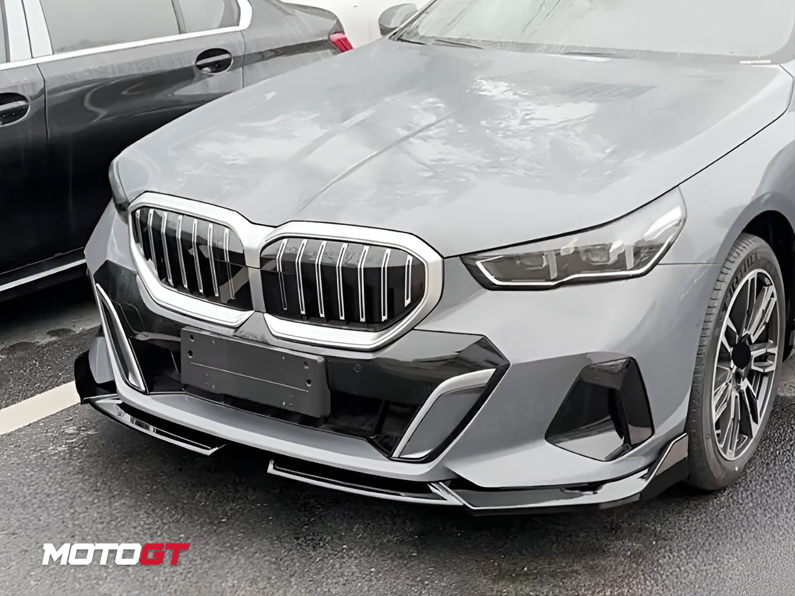 فاصل المصد الأمامي لسيارة الفئة الخامسة MP — 3